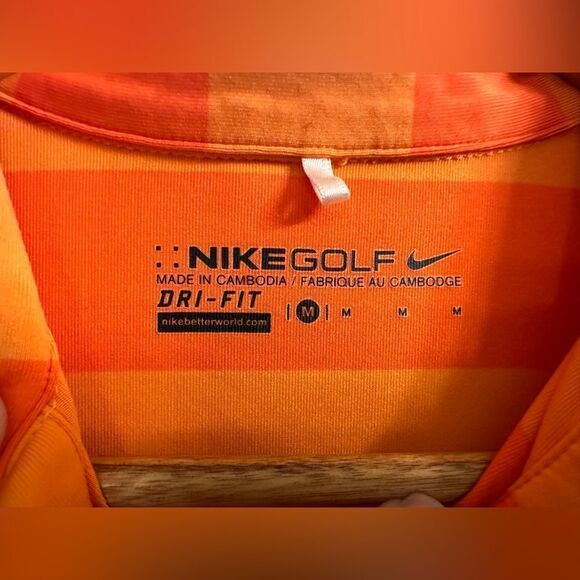 3 for $60 Medium dri fit Nike Golf shirt - Picture 4 of 4